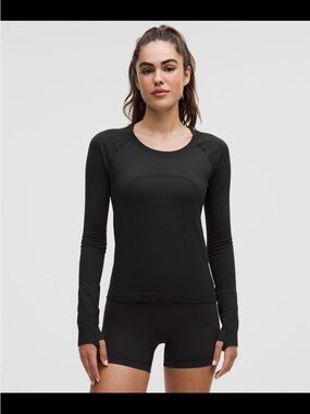 Lululemon black swiftly tech top long sleeve